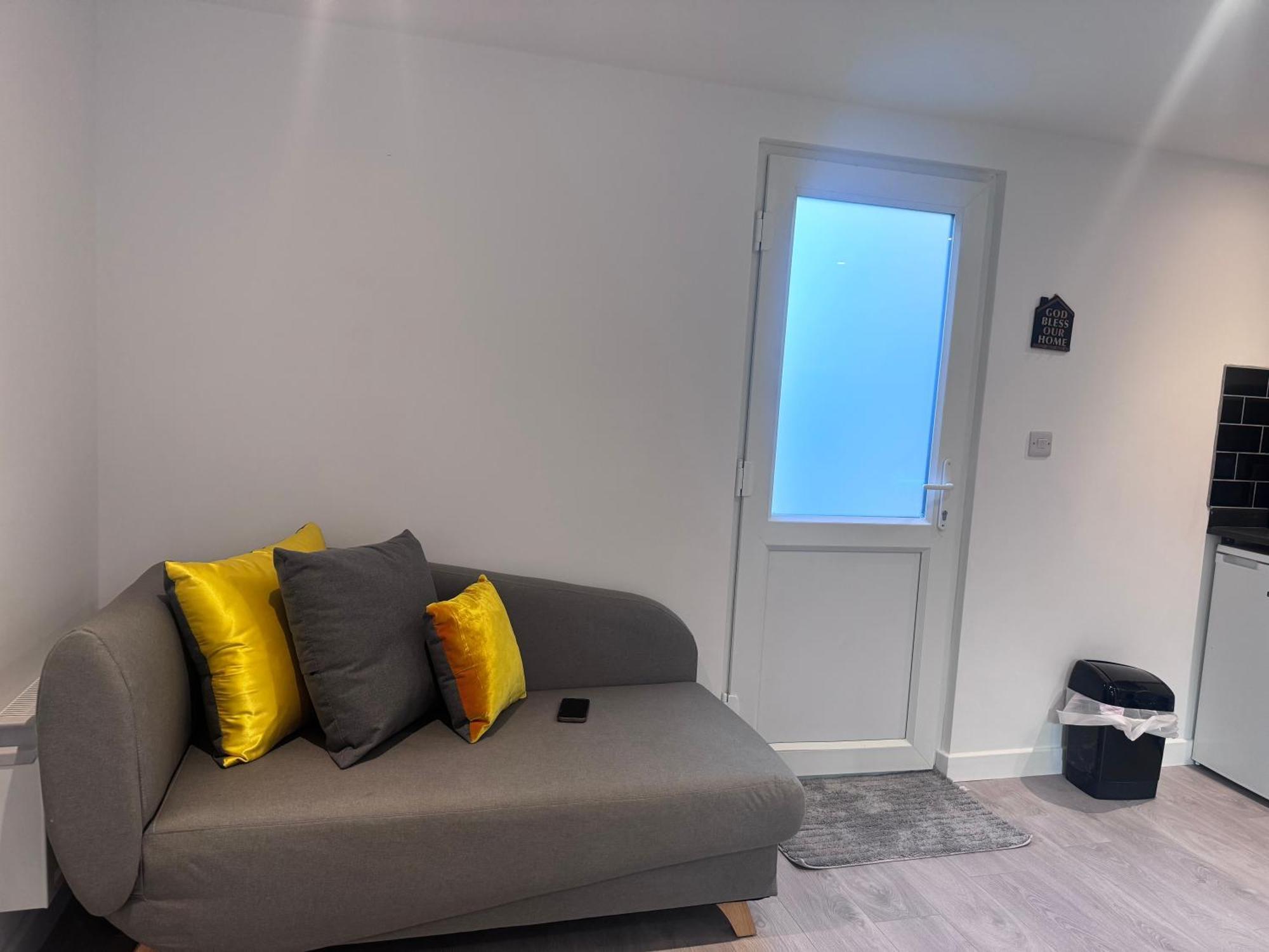 Apartment Flat *